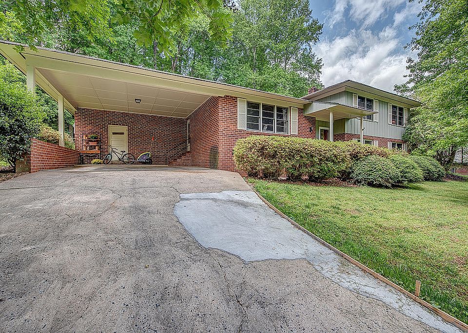 1st image of 701 Hanover Dr