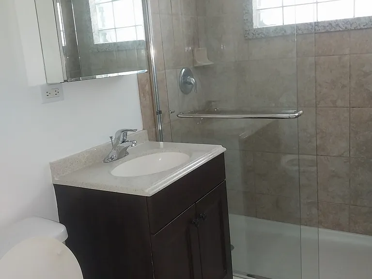 5701 W Washington Blvd #2F — Photo 9