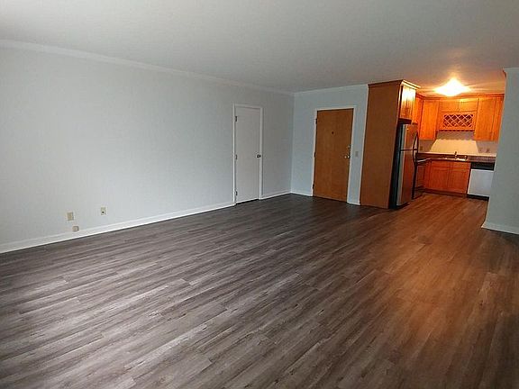 3rd image of 1640 Vallejo St APT 4