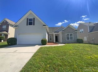 1004 Reigate Rd, Charlotte, NC 28262