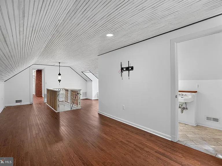 5195 Saint Leonard Rd — Photo 21