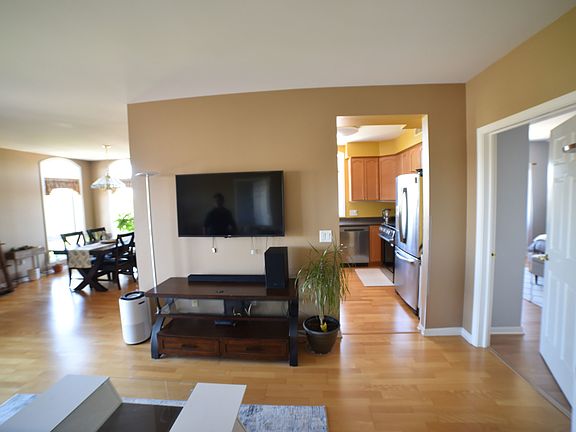 2nd image of 365 Graceland Ave Unit 606