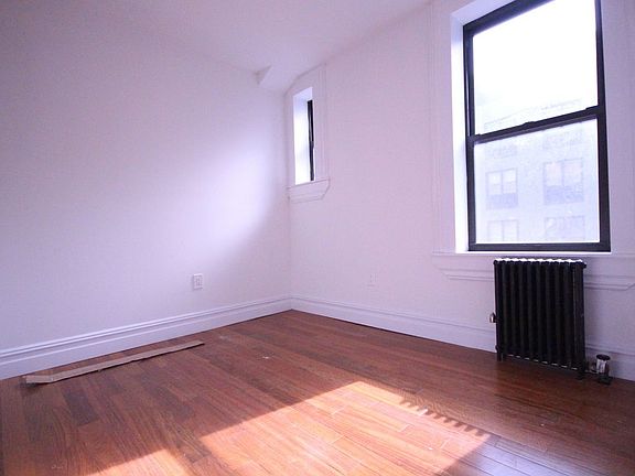5th image of 513 E 5th St APT 5