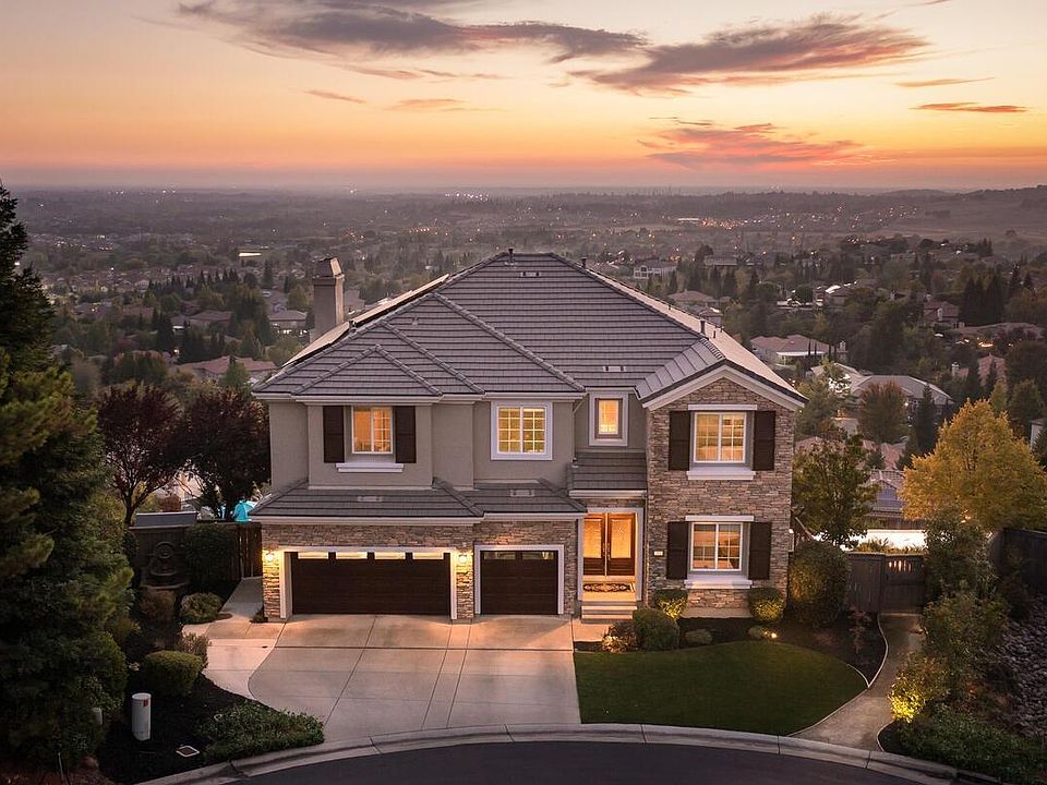 1st image of 104 Vinicola Court