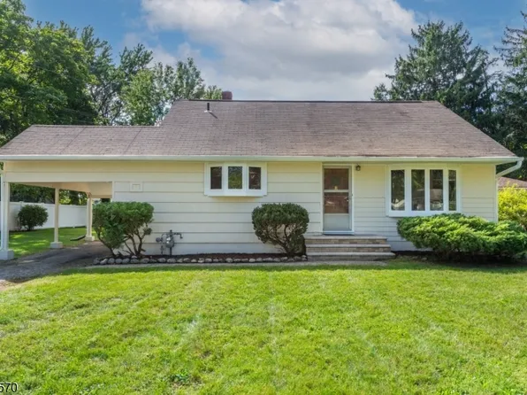 8 John St, Lincoln Park Boro, NJ 07035