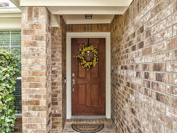 4th image of 4505 Shady Hollow Dr