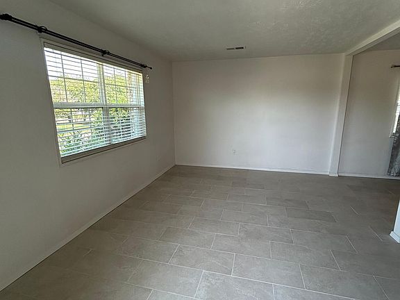 4th image of 2041 Betty Blvd
