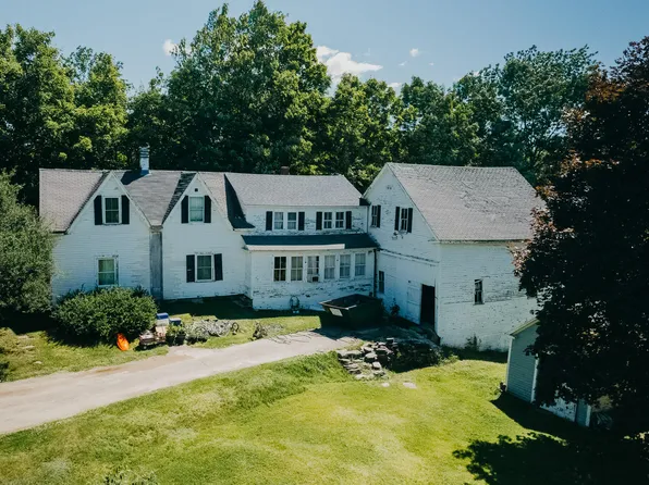 33 Head Of The Tide Road, Belfast, ME 04915