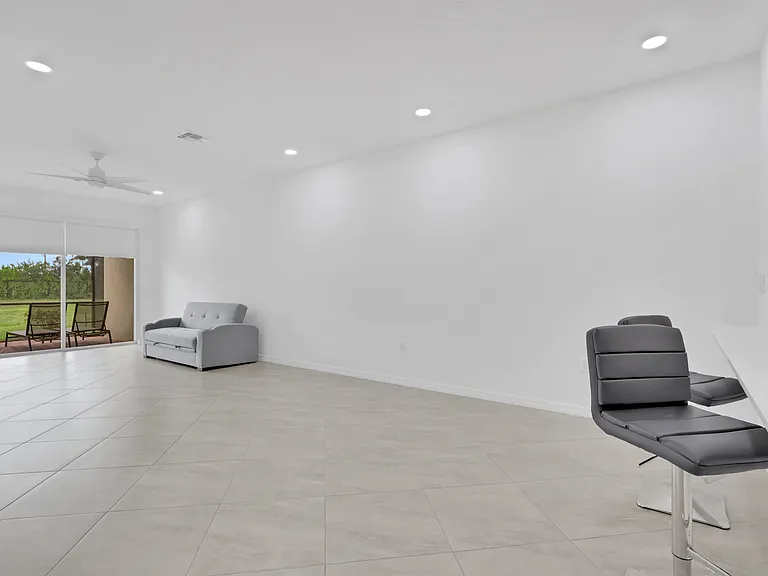 1644 Alameda Dr — Photo 11
