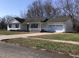 705 Legacy Dr, Herrin, IL 62948