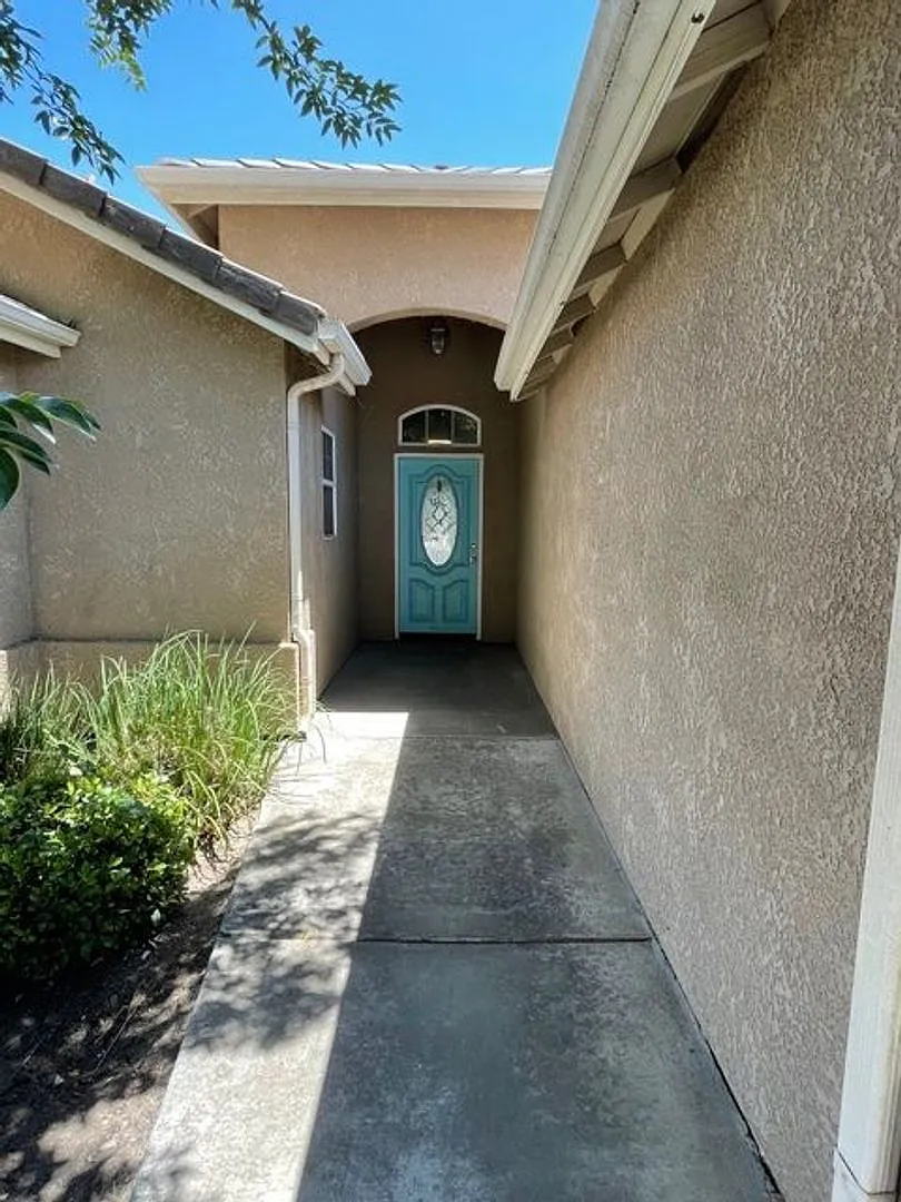 Home in Summit Estates! — Photo 3
