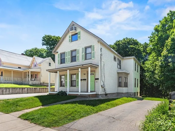 44 Winter St, Franklin, MA 02038