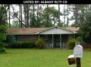 911 Parrish Ln, Albany, GA 31705