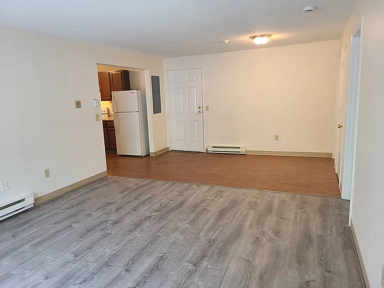 Timber Lake Apartments — Photo 30