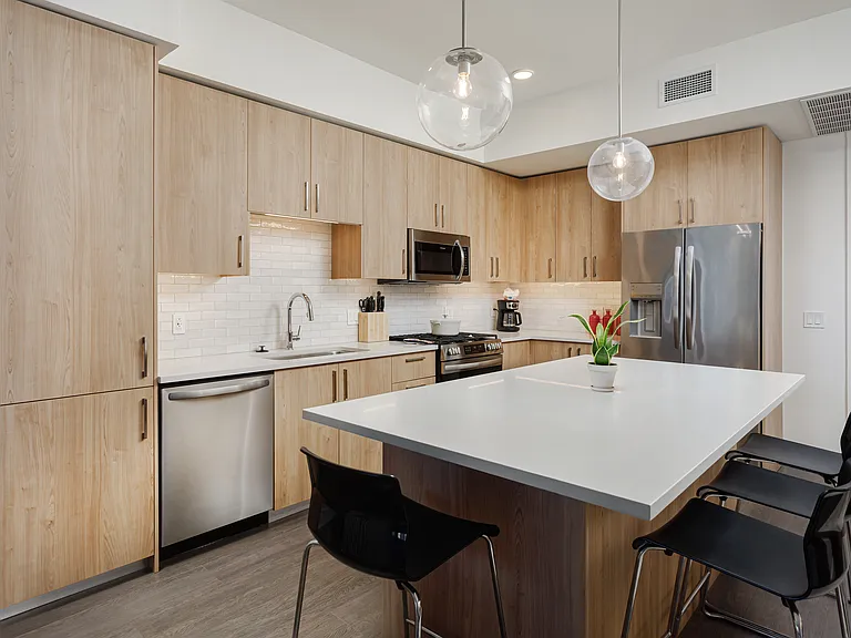 1212 Demonbreun St #903 — Photo 2