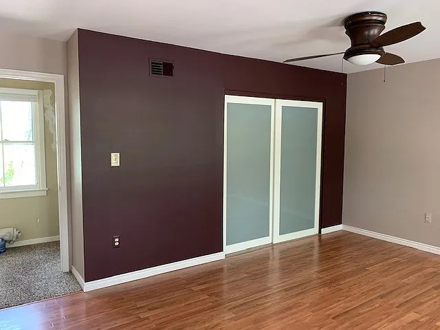 103 E 8th St #103E — Photo 15