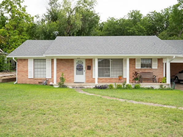 1016 E Franklin St, Hillsboro, TX 76645