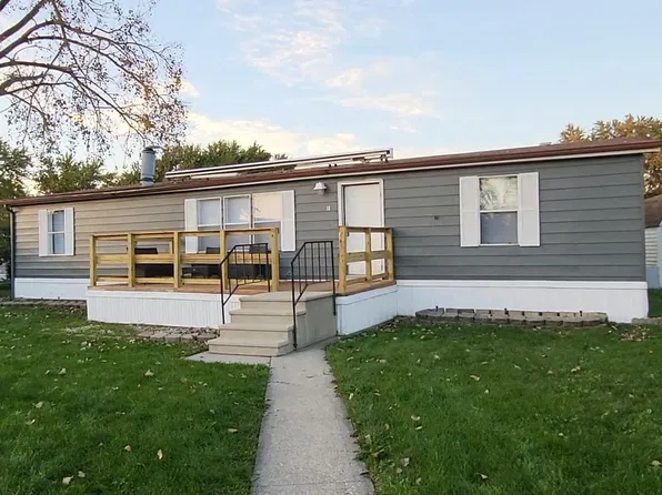 10 Judith Ct, Lynwood, IL 60411