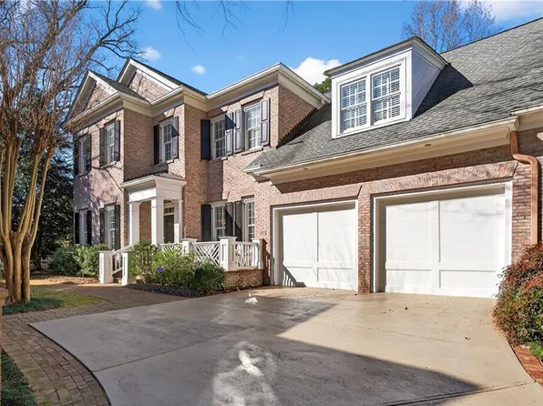 1136 Bellewood Sq, Dunwoody, GA 30338