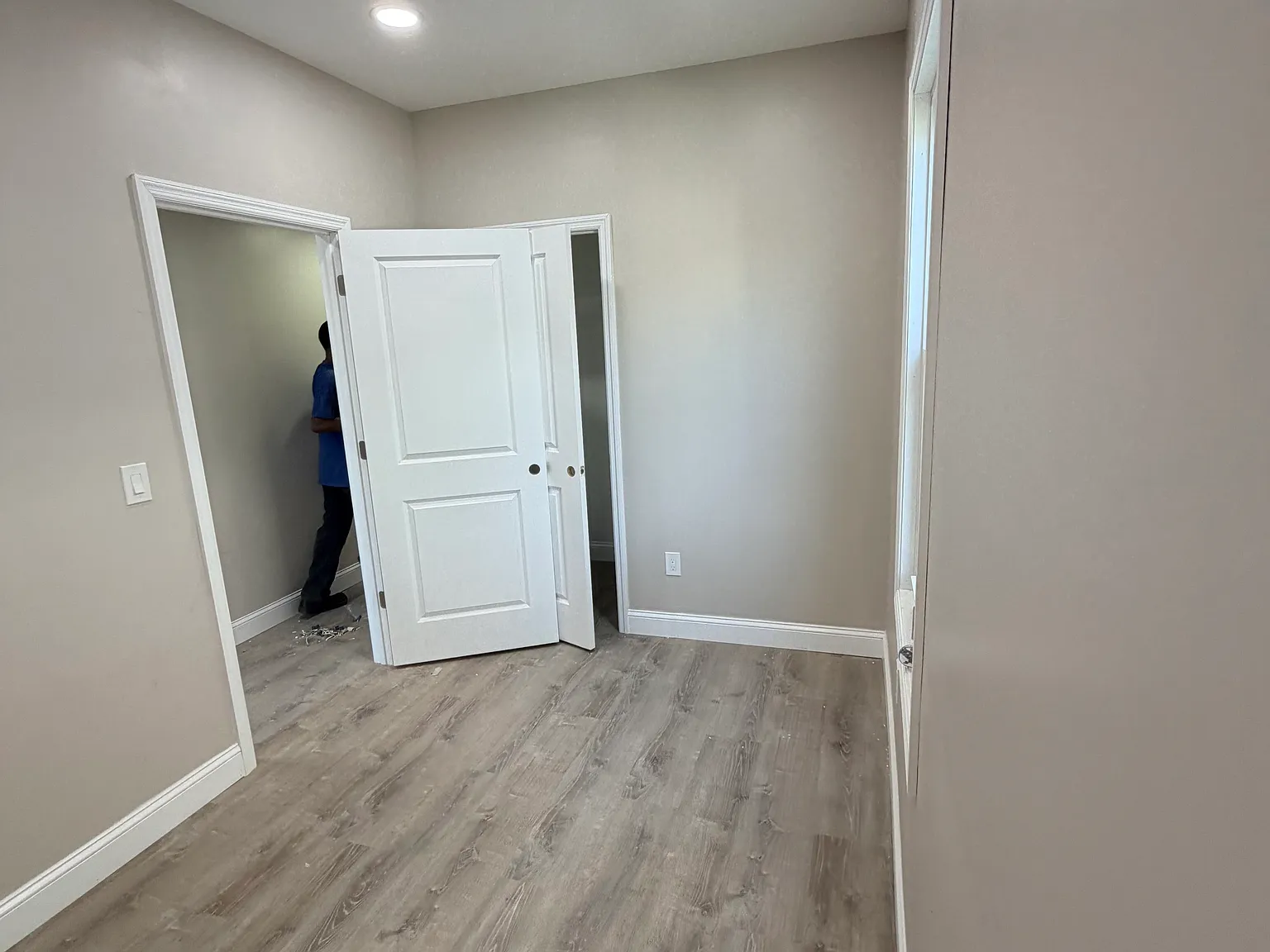 3 bed, 1100 sqft, $2,450 — Photo 3