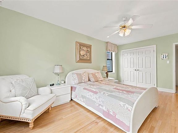 4th image of 3060 Ocean Ave APT 2L