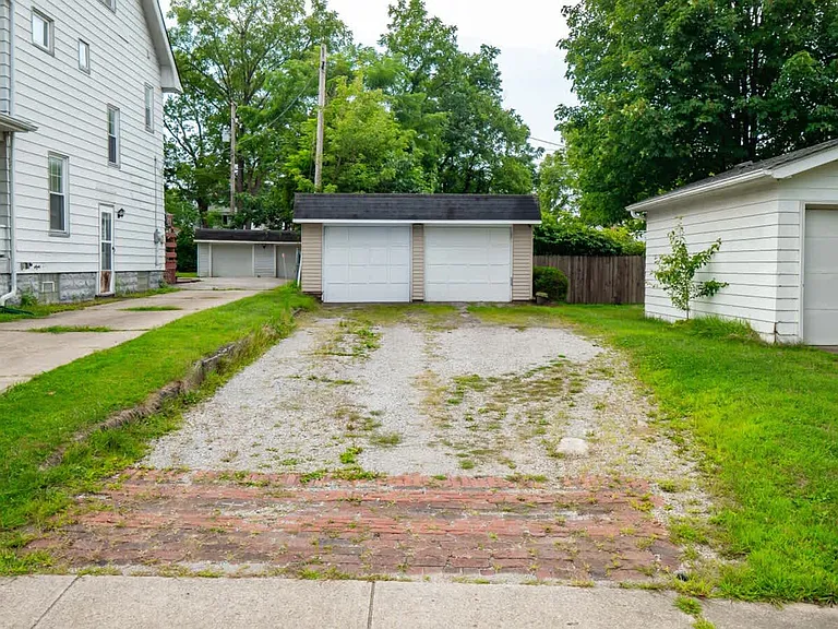 679 Washington St #ID1496108P — Photo 42