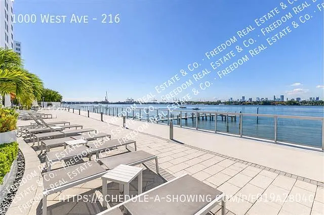 1000 West Ave #216 — Photo 3