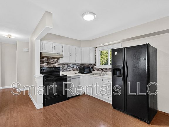 2nd image of 855 Teson Rd