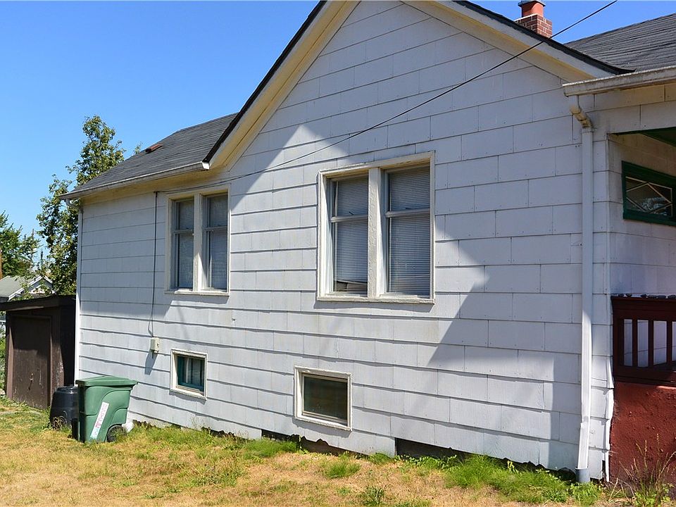 2nd image of 2200 S Hinds St