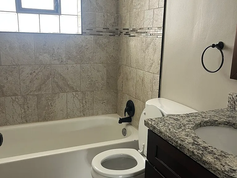 9701 W Ridgeland Ave #3 — Photo 9