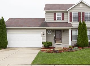 1825 Miniature Rose Ln, Mishawaka, IN 46544