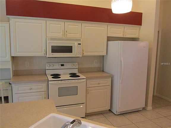 5th image of 13300 Wrenwood Cir