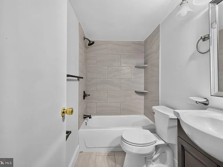 1001 White Oak Rd — Photo 21