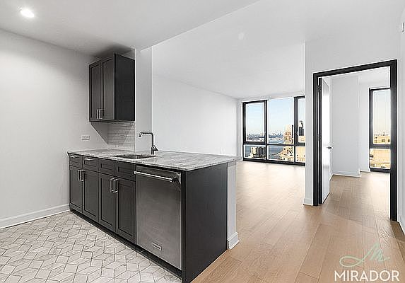 4th image of 21 S End Ave #11