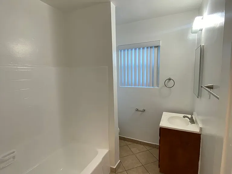 1518-40 E Artesia Blvd — Photo 7