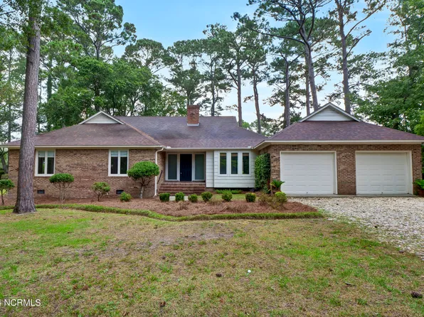 717 N Green Tee Road, Hampstead, NC 28443