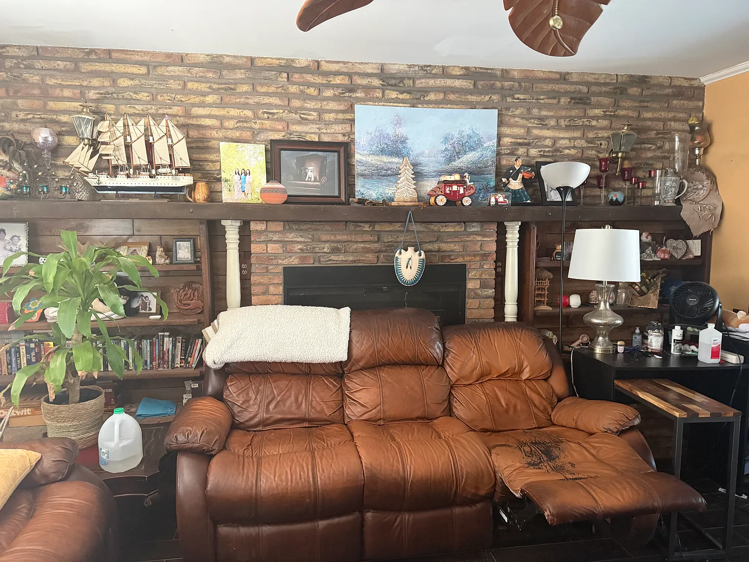 3 bed, 1230 sqft, $1,350 — Photo 1