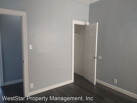 4th image of 2501 W 54th St #10396695