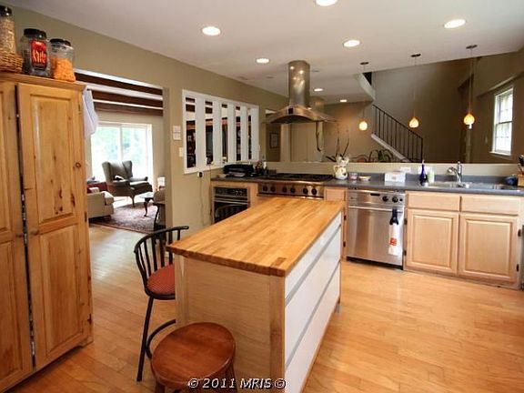 5th image of 5939 One Penny Dr