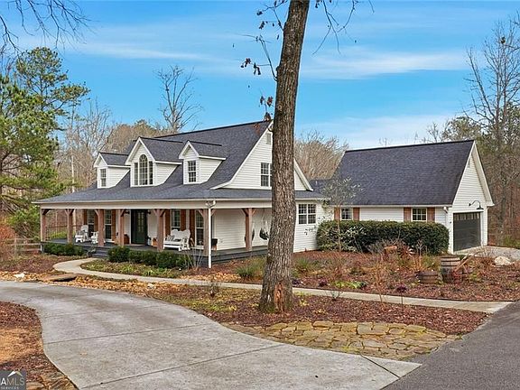 3rd image of 3955 Hiram Lithia Springs Rd