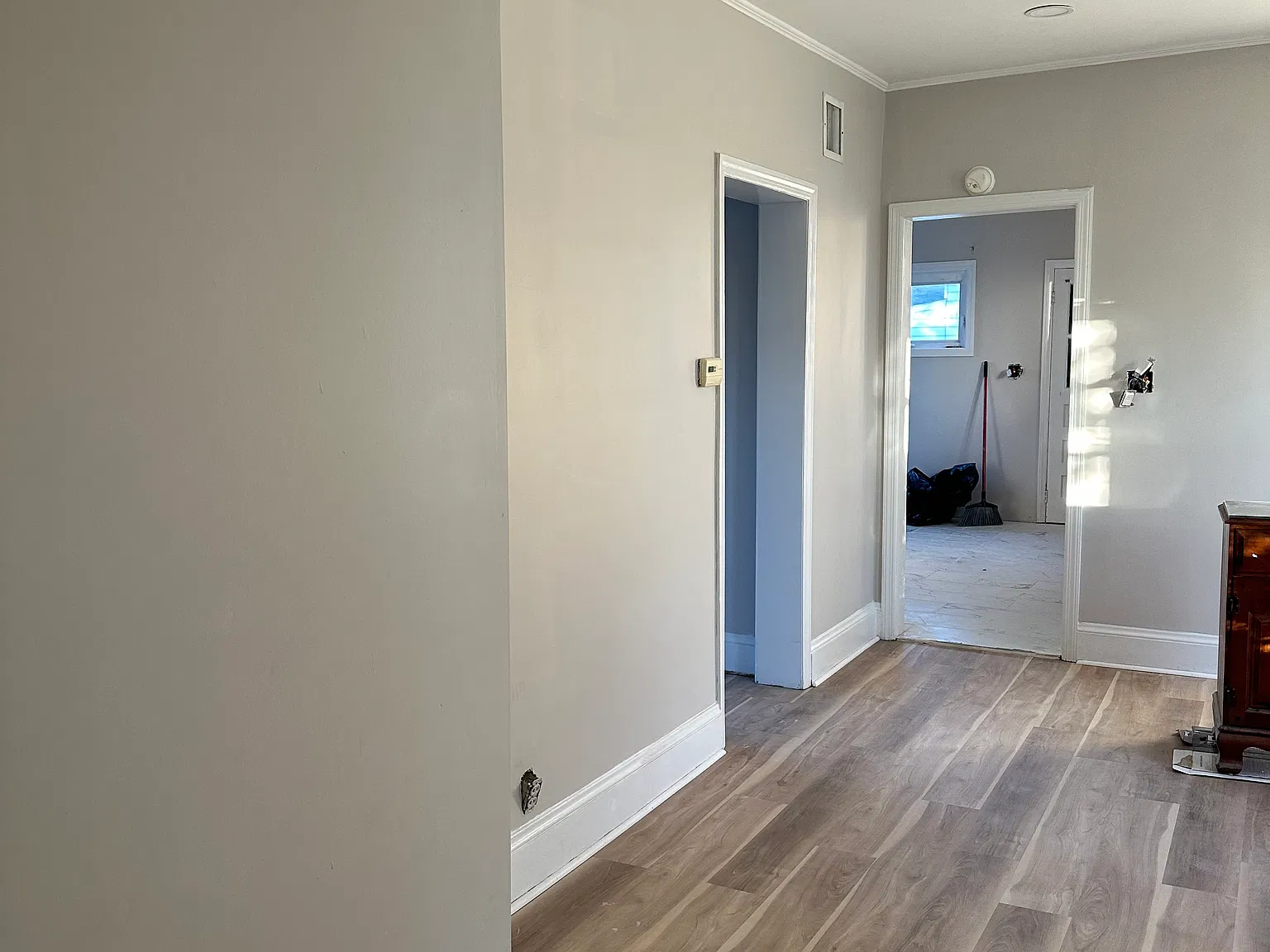2 bed, 1000 sqft, $3,700 — Photo 4