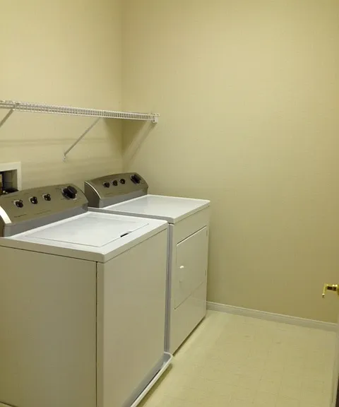213 Heiple Ct — Photo 11