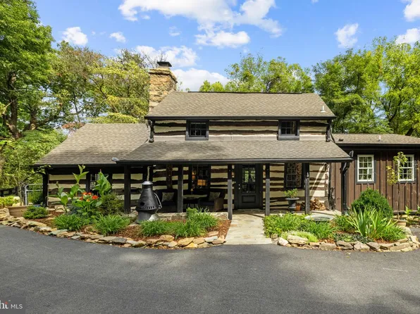 12986 Furnace Mountain Rd, Lovettsville, VA 20180