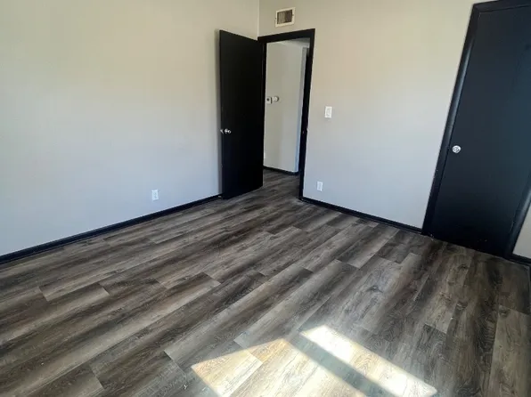 506 E Pierce St APT 5, Council Bluffs, IA 51503