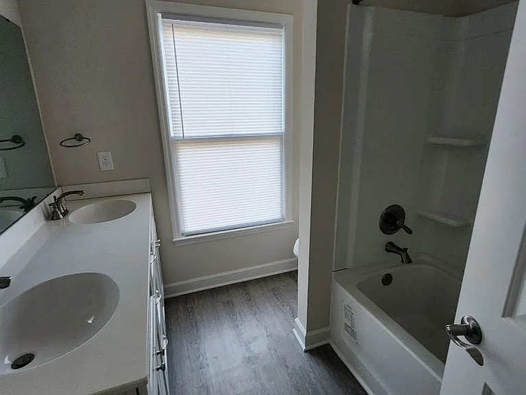5598 Lockridge Rd — Photo 22