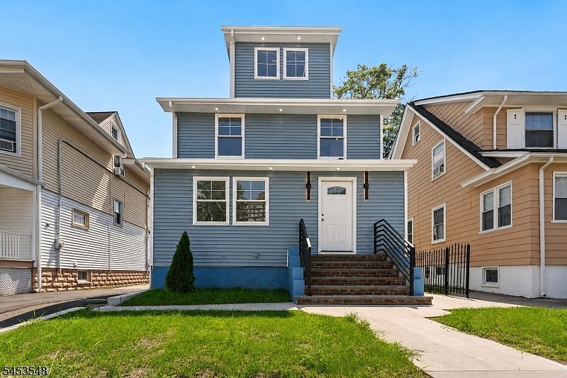 1st image of 37 Wayne Ave