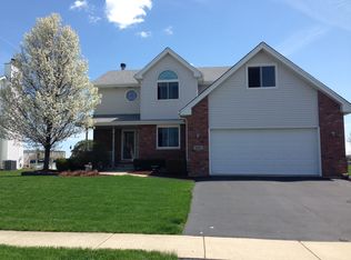 2330 Jackson Branch Dr, New Lenox, IL 60451