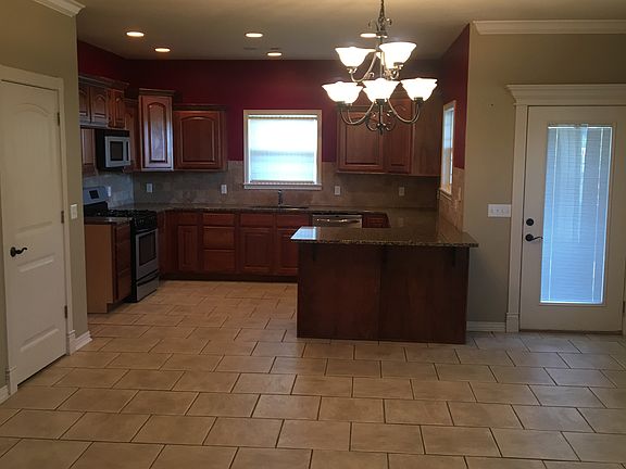 5th image of 6313 S 36th St