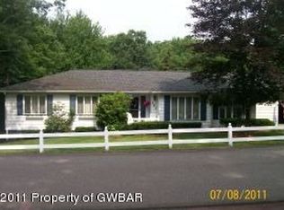 101 Maple Rd, Bear Creek Township, PA 18702