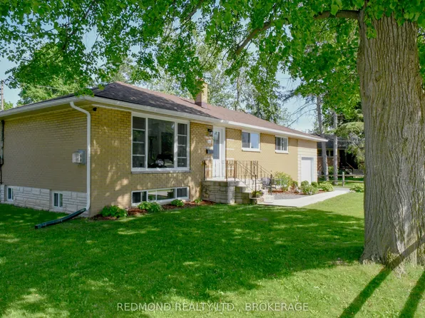 193 Elizabeth Dr, Gananoque, ON K7G 1P6